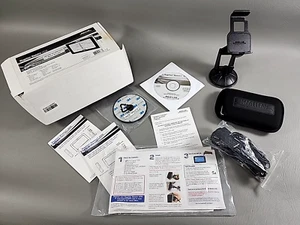 Magellan Maestro 4250 Portable GPS Navigator System 4.3"  US Canada PR Maps - Picture 1 of 21