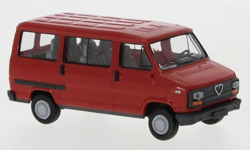 34902 Brekina HO Alfa Romeo AR6 minibus colore rosso anno 1982 scala 1 87