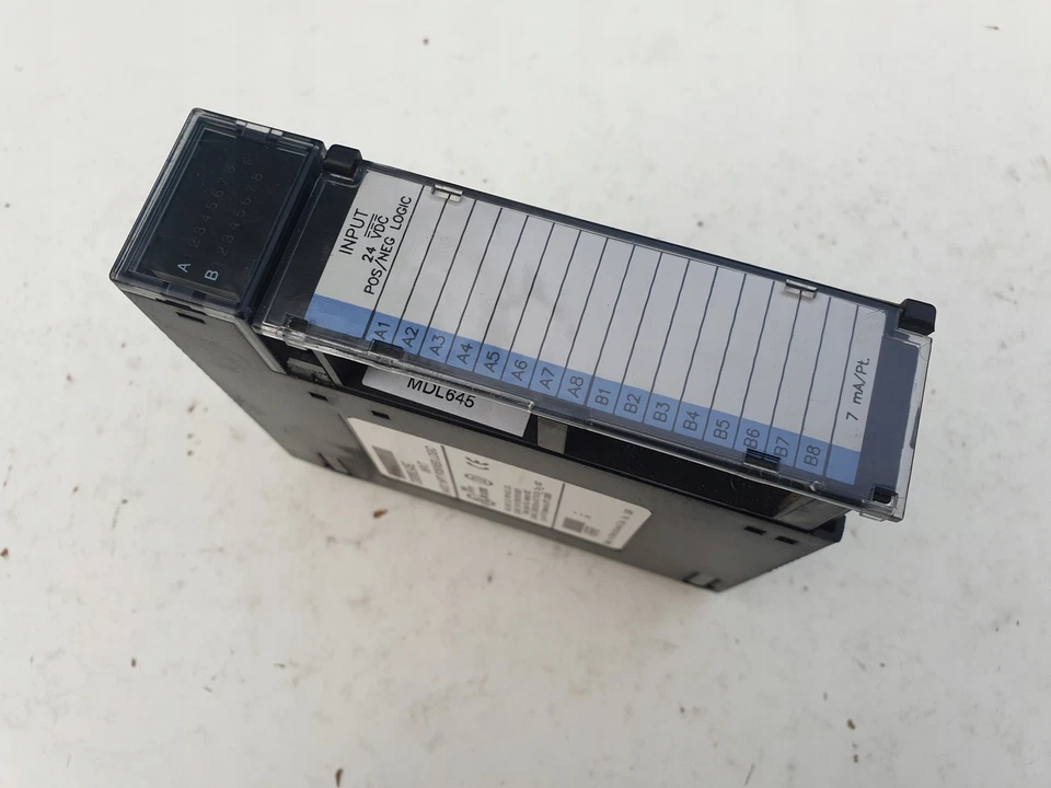 GE FANUC SERIES 90-30 16x INPUT 24VDC IC693MDL645E - Photo 1/4