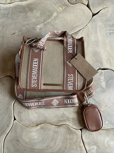 Cartera Bandolera Steve Madden Caqui Denim Marrón Tostado Logo Correa BWEBBER - Imagen 1 de 5