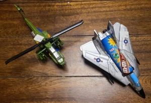 2000 M&M's MINISSPIELZEUG FLUGZEUG SCHÜSSELTRÄGER: F-14 & COPTER VINTAGE - Bild 1 von 2