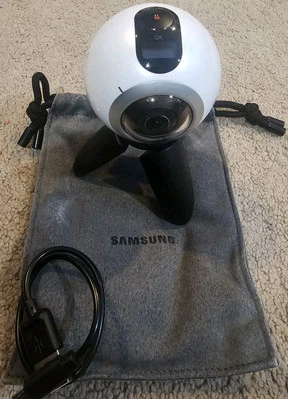 Samsung Gear 360 Degree Camera SM-C200 White - Image 1 of 4