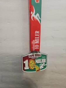 2019 Papa John Louisville 10 Miler Run Metal Award Pre-owned (BB) - Picture 1 of 7