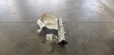 15 FORD MUSTANG GT FENDER APRON CUT RIGHT PASSENGER - Imagem 1 de 4