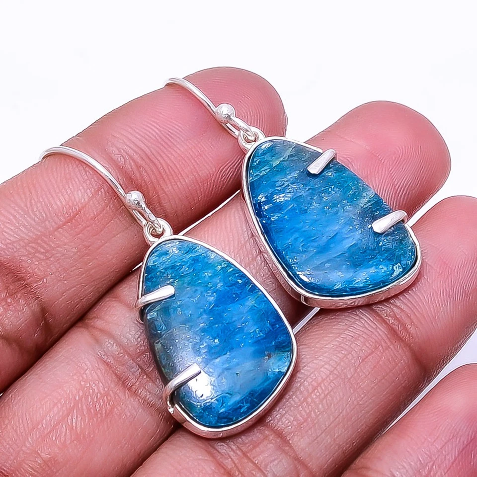 Brinco de prata esterlina 925 azul neon natural apatita -Bahia Mines 1,56" E30 - Imagem 1 de 4