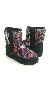 UGG Ridge Graffiti Pop Multi Waterproof Puffer Short Snow Boots Size US 8.5 - Picture 1 of 4