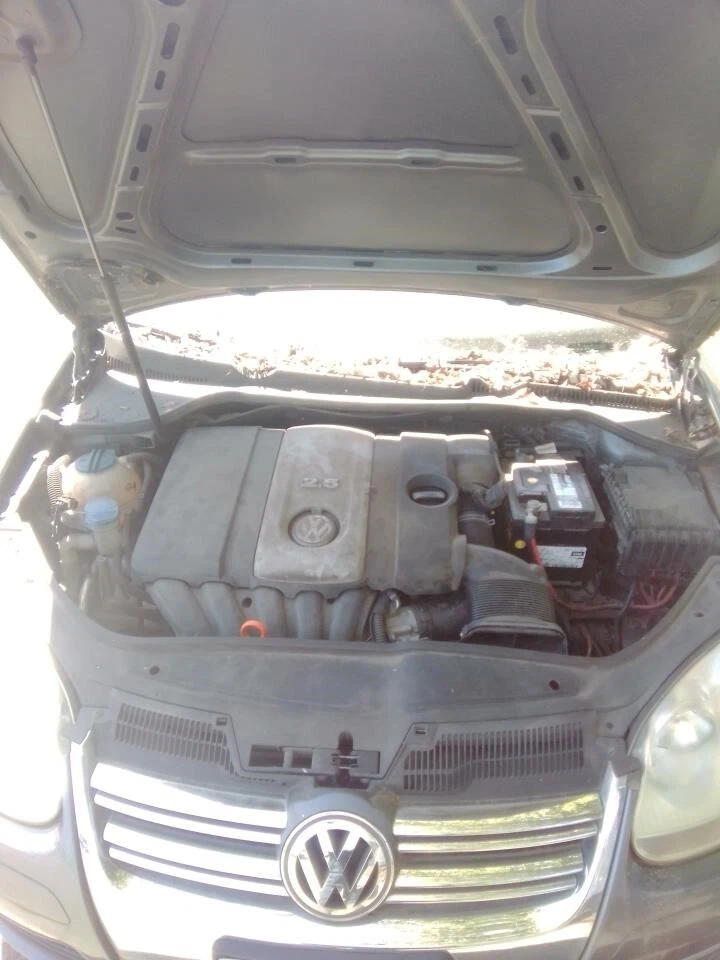 Used Engine Coolant Reservoir fits: 2008 Volkswagen Jetta  Grade A - Image 1 of 4