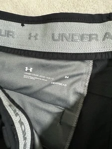 Under Armour Mens Size 34 Black Loose Heatgrear Shorts - Picture 1 of 5