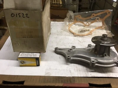 BOMBA DE AGUA COMPATIBLE CON TOYOTA CELICA 2189cc "20R" SOHC 1976-8/1977 28-01522 Foto 1 de 4