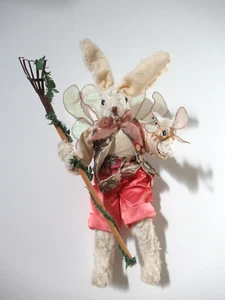 Mark Roberts Bunny Rabbit Gardener Bee Fairy Hanging Figure Easter vintage 12" - Picture 1 of 9