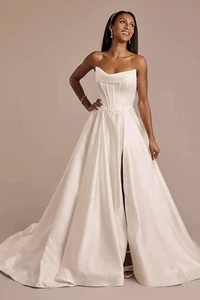 BRAND NEW NEVER WORN BEAUTIFUL WEDDING GOWN - Picture 1 of 18