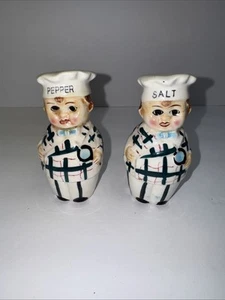 Chef/Cook Salt & Pepper Shakers Made in Japan Cute, Cooking, S & P, 4.25"Vtg K - Picture 1 of 6