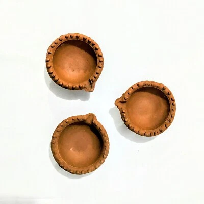 Lámparas de aceite de arcilla Ceilán hechas a mano naturales paquete de 3 piezas con mechas de lámpara gratis de 50 piezas Foto 1 de 4