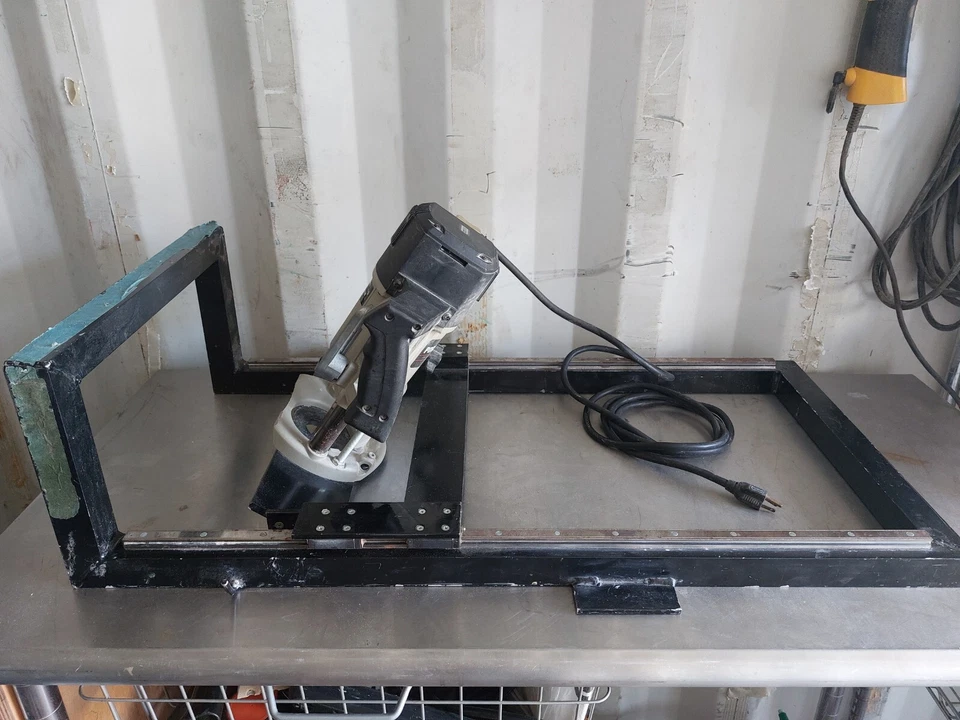 máquina reparación costura superficie sólida Foto 1 de 4