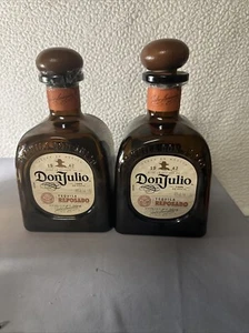 2 große leere Don Julio Anejo Tequila 1,75 l Glas Schnaps Flasche. Holzstopfen! - Bild 1 von 8