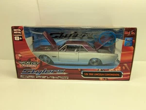 Maisto Pro Rodz Stylers 1966 Lincoln Continental 1:26 Diecast - Picture 1 of 2