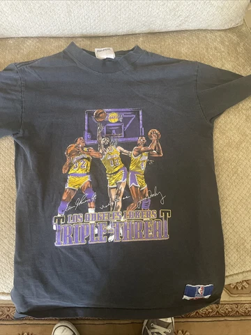Vintage Nutmeg Mills Los Angeles L.A Lakers Triple Threat T Shirt Medium Cover