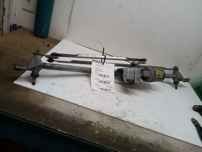 Windshield Wiper Motor W/Linkage Fits 07-14 ESCALADE 675361 - Image 1 of 4