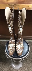 Woman’s Size 10 Brown Embroidered Cowboy Boots 🤠 - Picture 1 of 8