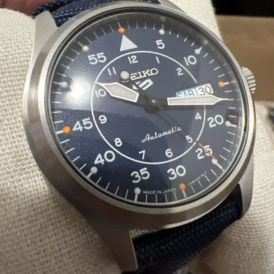 Reloj automático para hombre Seiko 5 Sports😁 SRPH31 esfera azul 🍺(NUEVO CON ETIQUETAS😱) regalo 🎁 Foto 1 de 4