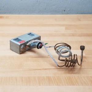 Danfoss 060-2060 Pressure Switch, KP15, Left Side: -0.9-7 Bar - USED - Picture 1 of 7