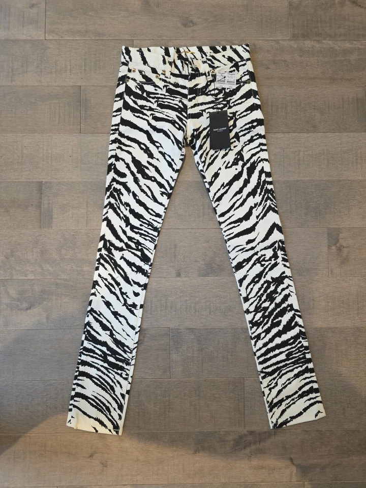 Calça feminina Saint Laurent zebra skinny tamanho 24 $750 - Imagem 1 de 4