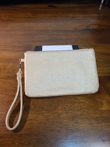 ADRIENNE VITTADINI STUDIO Zipper Champagne Gold Wristlet Clutch - Picture 1 of 14