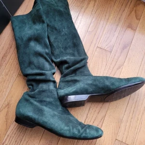 Botas planas Robert Clergerie Folont verdes holgadas elásticas de gamuza de cuero hasta la rodilla 10 9 - Imagen 1 de 13