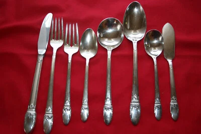 1847 Rogers Bros First Love International Plato de Plata Usado en Excelente Condición Cubiertos TU ELECCIÓN Foto 1 de 4