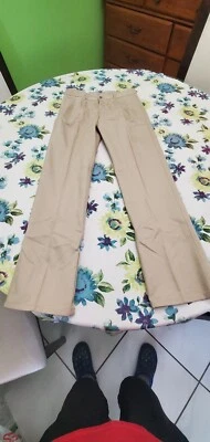 Pantalones caqui de rendimiento aprobado por la escuela Chaps para niños talla 18 regular Foto 1 de 4