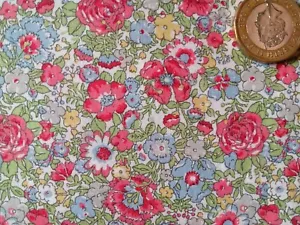 AMELIE E flowers floral Liberty of London Tana Lawn cotton approx 44 x 30 cm - Picture 1 of 3