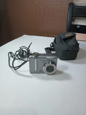 Kodak EasyShare Z1275 12.1MP Digital Camera . Cable. Case.No Battery Or Mem Card - Image 1 of 4