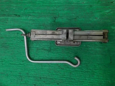 NISSAN Fairlady Z 1990 E-GZ32 Toolkit 9955040P20 [Used] [PA55678865] - Image 1 of 4