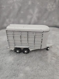 Ertl 1/64 Scale Enclosed Horse Trailer White and Black Diecast - Picture 1 of 8