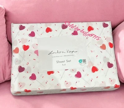 Juego de sábanas completas de 4 piezas con patrón de corazón rojo piruleta de San Valentín nuevo con etiquetas suaves Foto 1 de 3