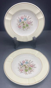 Juego de 2 ceniceros vintage Wedgwood Sandringham flores silvestres hueso China Inglaterra - Imagen 1 de 8