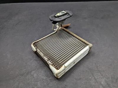 Núcleo de calefacción de aire acondicionado Nissan Versa 2017 2014 2015 2016 2018 2019 Foto 1 de 4