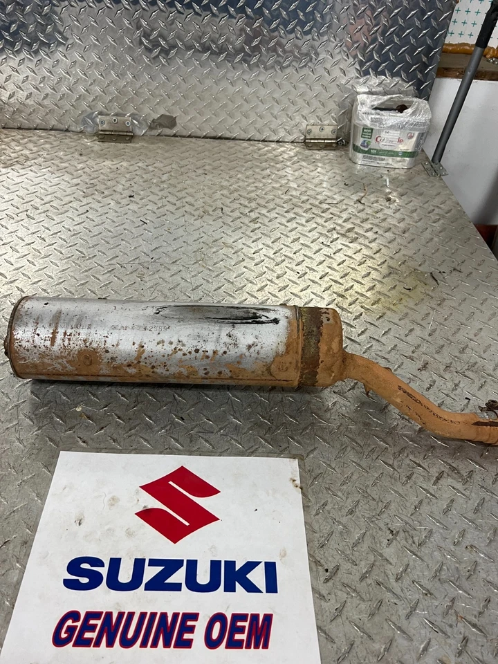 Suzuki Ozark 250 2006 silenciador de escape cabezal abolladura Foto 1 de 4
