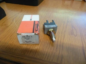 Motorcraft SWE2074A Brake Light Switch For Some 80's & 90's Ford, Mazda & Merc. - Foto 1 di 2