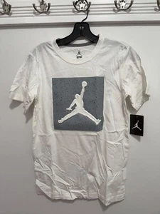 Jordan Embossed Big Logo White T-Shirt Kid Size - Picture 1 of 2