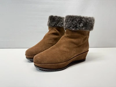 Botines Stuart Weitzman marrón gamuza piel de oveja suela de cuña talla 8 M Foto 1 de 4