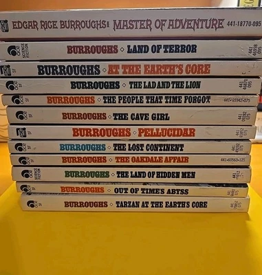Lote 11 de Novelas Edgar Rice Burroughs (PB) Cave Man Fantasy Earths Núcleo Todo En muy buen estado Foto 1 de 4