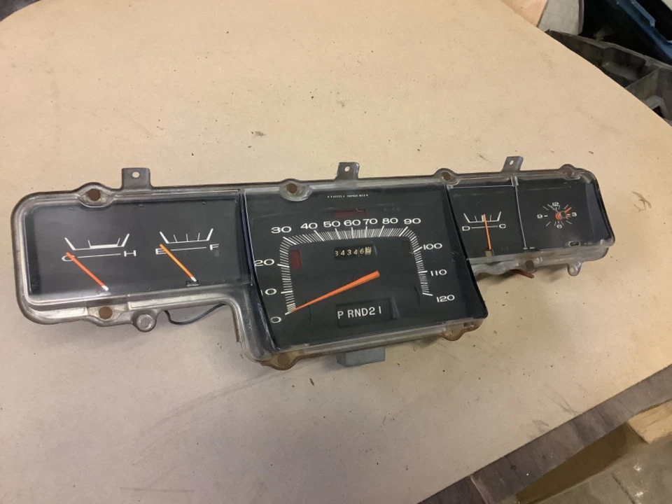 67 68 Plymouth Fury Cuadro de instrumentos Medidores Velocímetro Reloj Mopar Foto 1 de 4