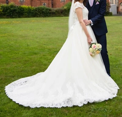 Augusta Jones wedding dress, size 14, worn once, immaculate condition - Image 1 of 4