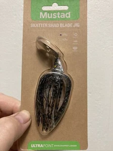 Mustad Skatter Shad Bladed Jig / Black Shad - Picture 1 of 12