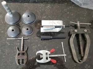 KD Tools Steering Wheel Lock Plate Puller 2414 2 Jaw Armstrong Seal Mechanic Lot - Picture 1 of 8