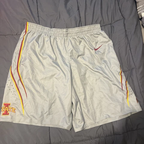Nike Iowa State Cyclones team issued basketball shorts size 40 Cover