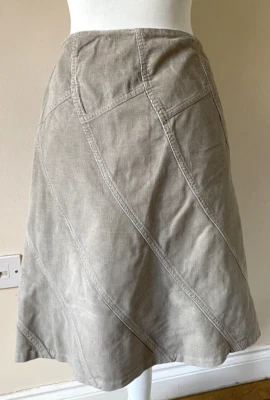 Falda de pana Tommy Hilfiger para mujer talla 12 Foto 1 de 4