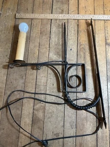 Vintage Wrought Iron Sconce Wall Lamp Swivel Bracket Rotating Black Metal Lamp - Picture 1 of 7