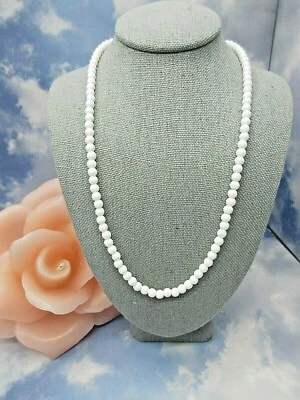 Изящный подписанный Trifari изящный флюс жемчуг ожерелье золотистый весеннее кольцо 16» - Изображение 1 из 4